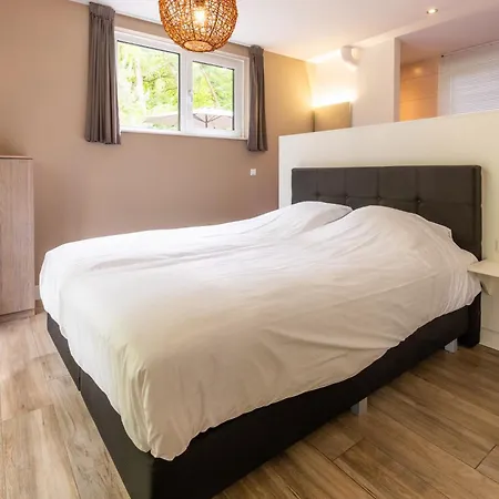 Prázdninový dům Boshuys 20 Personen Met Jacuzzi En Sauna *