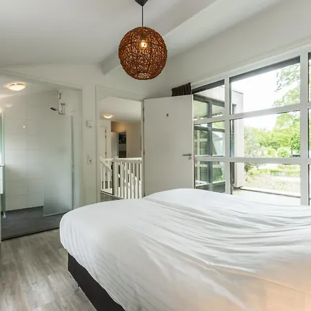 Boshuys 20 Personen Met Jacuzzi En Sauna