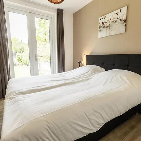 Boshuys 20 Personen Met Jacuzzi En Sauna Prázdninový dům *