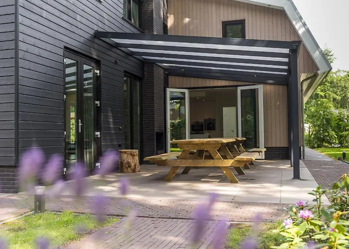 Boshuys 20 Personen Met Jacuzzi En Sauna Semesterbostad *