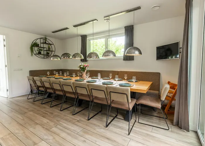 Boshuys 20 Personen Met Jacuzzi En Sauna Semesterbostad Wekerom