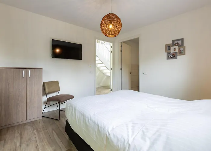 Boshuys 20 Personen Met Jacuzzi En Sauna * Wekerom