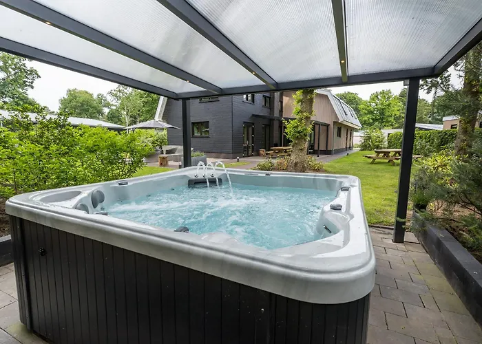 Boshuys 20 Personen Met Jacuzzi En Sauna Semesterbostad