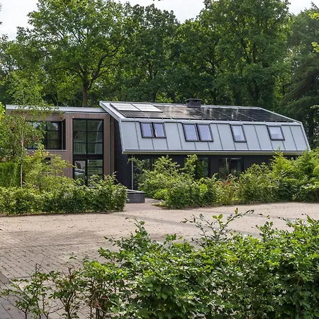 Boshuys 20 Personen Met Jacuzzi En Sauna Holiday home *