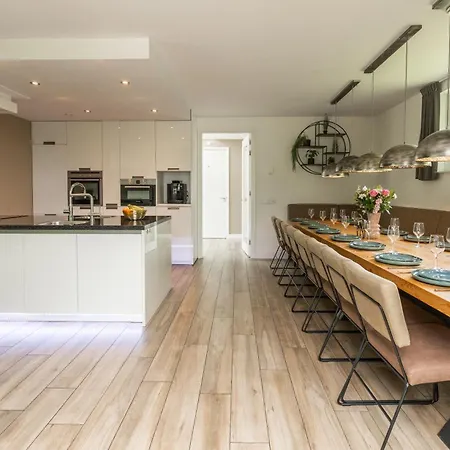 Holiday home Boshuys 20 Personen Met Jacuzzi En Sauna *