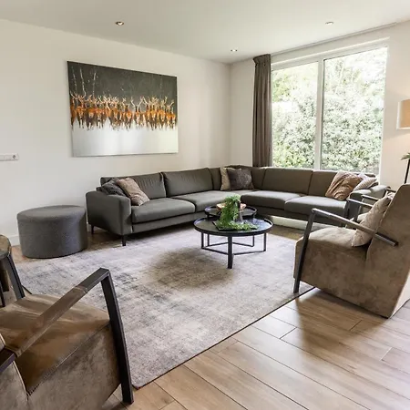 Boshuys 20 Personen Met Jacuzzi En Sauna *