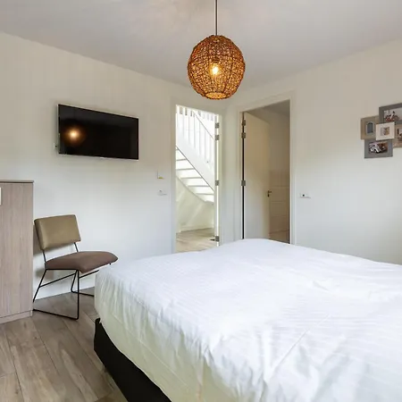 Boshuys 20 Personen Met Jacuzzi En Sauna * Wekerom